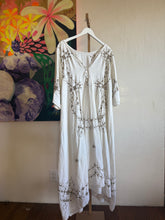 Load image into Gallery viewer, Tunic dress made from vintage linens 250921