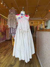 Load image into Gallery viewer, Front view of vintage linen cutwork embroidery dress
