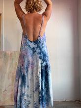 Load image into Gallery viewer, low back linen dress