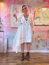 Load image into Gallery viewer, Tunic dress long sleeve made from vintage tablecloth 250920