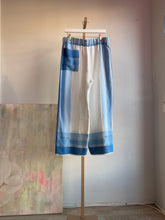 Load image into Gallery viewer, Vintage tablecloth pants