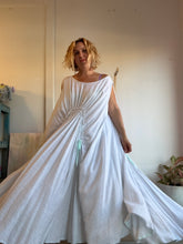 Load image into Gallery viewer, linen circle cinch dress