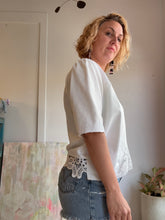 Load image into Gallery viewer, top made with vintage appliqué 25009