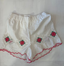 Load image into Gallery viewer, Shorts made from vintage pillowcases 2403