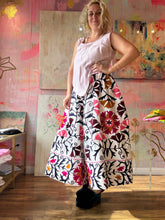 Load image into Gallery viewer, corner hem bias shirt 26005