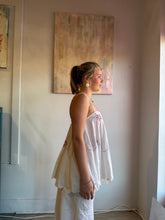 Load image into Gallery viewer, Embroidered circle tank