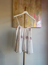 Load image into Gallery viewer, Embroidered circle tank