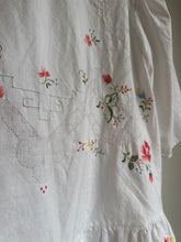 Load image into Gallery viewer, Embroiderd rose dress/shirt