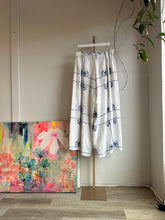 Load image into Gallery viewer, Blue floral vintage tablecloth pants