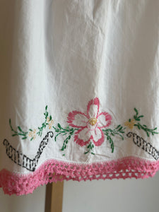 pink trim pillowcase top