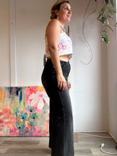 Load image into Gallery viewer, Pink embroidery crop top