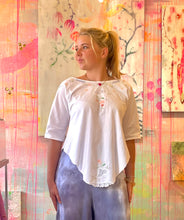 Load image into Gallery viewer, Long sleeve shirt bias corner hem 250905