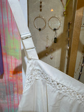 Load image into Gallery viewer, V26035 white cotton slip