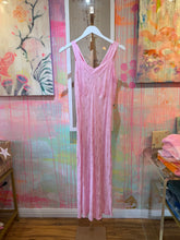 Load image into Gallery viewer, V26036 1930's pink slip