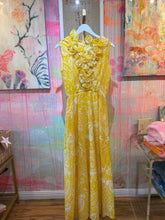Load image into Gallery viewer, V26045 1970's yellow dress