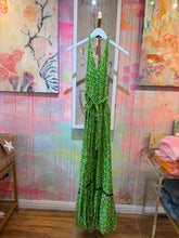 Load image into Gallery viewer, V26049 1970's green halter dress