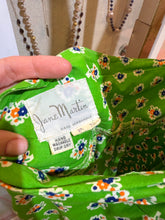 Load image into Gallery viewer, V26049 1970's green halter dress