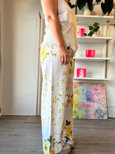 Load image into Gallery viewer, yellow rose pants 25034