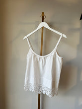 Load image into Gallery viewer, tank top with crochet edge