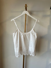 Load image into Gallery viewer, tank top with crochet edge