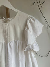 Load image into Gallery viewer, Vintage linen babydoll top