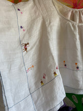 Load image into Gallery viewer, 26139 Rice Linen Cross-Stitch Figurine Tablecloth Crop Top