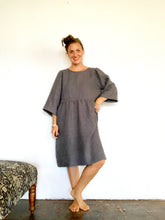 Load image into Gallery viewer, Oversized linen dress
